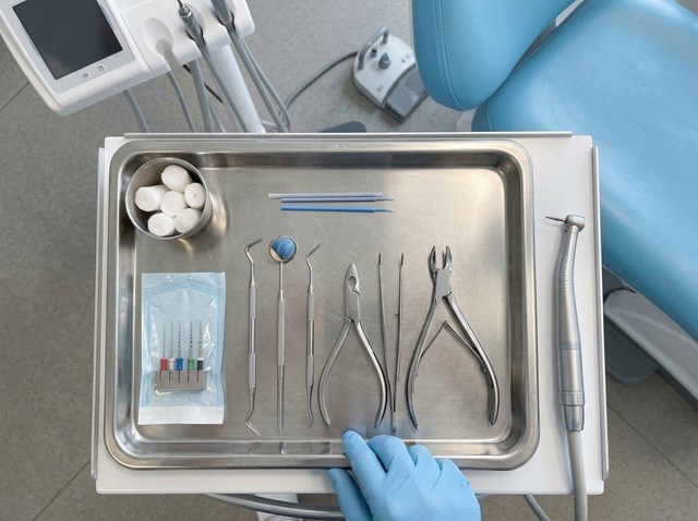 Adiós al dolor con nuestros tratamientos de endodoncia en Vigo - Imagen 1