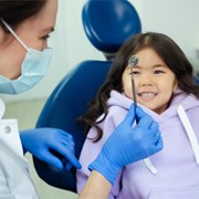 ¿Cuándo un niño debe acudir al dentista por primera vez?