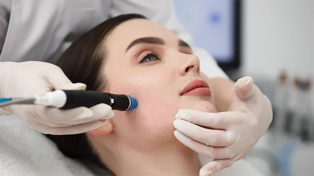 ¿Piel reseca y falta de brillo? Encuentra el tratamiento ideal en nuestro centro de medicina estética de Vigo
