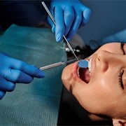 ¿Qué tratamientos se enmarcan dentro de la odontología conservadora?
